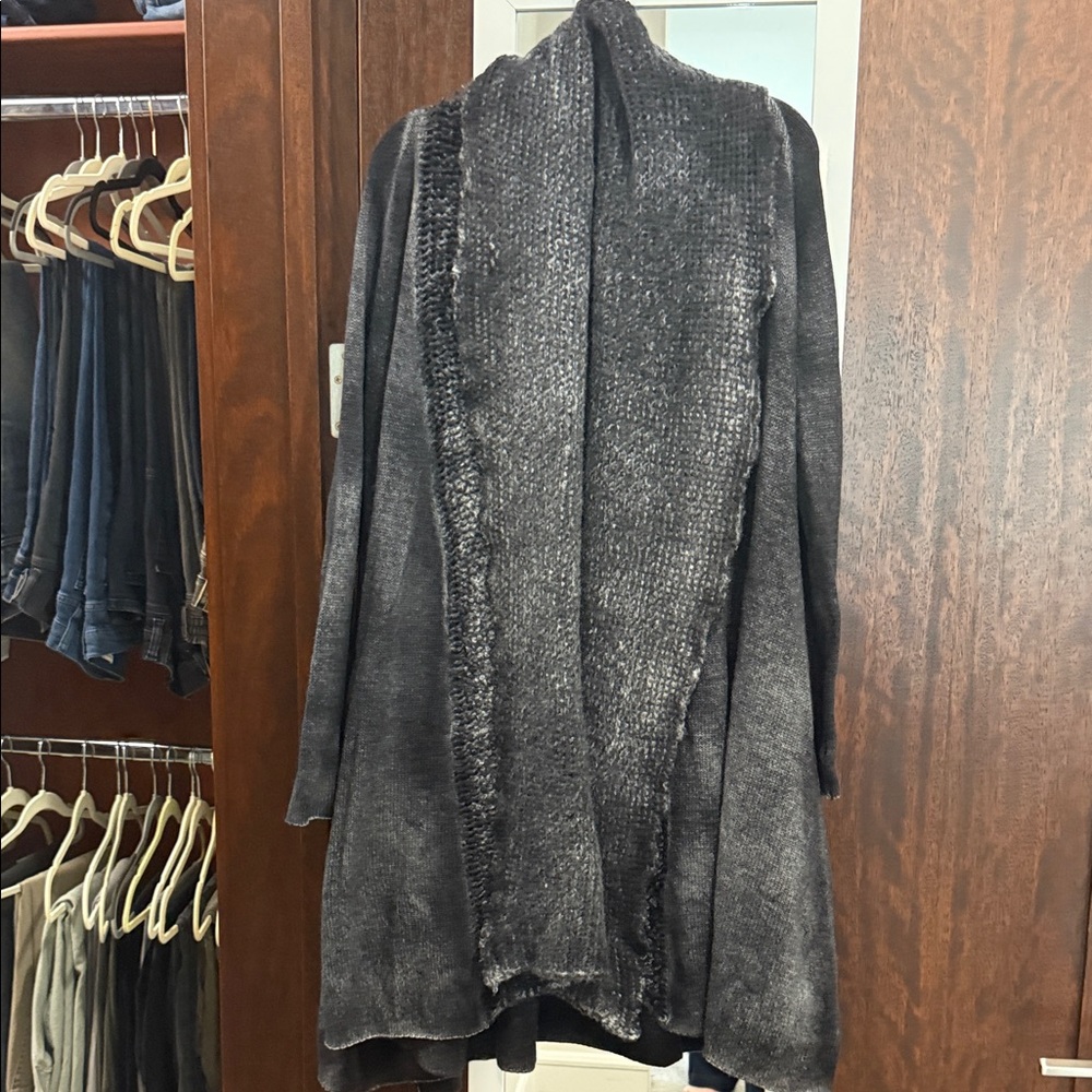 Avant Toi beautiful long cardigan a line.Brand new